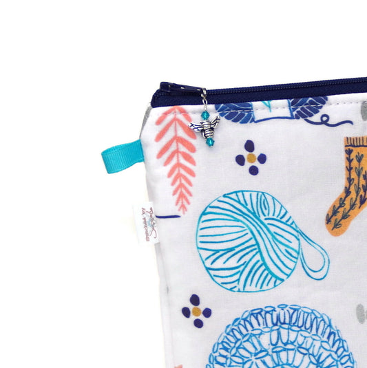 We <3 Yarn - Tall Wedge