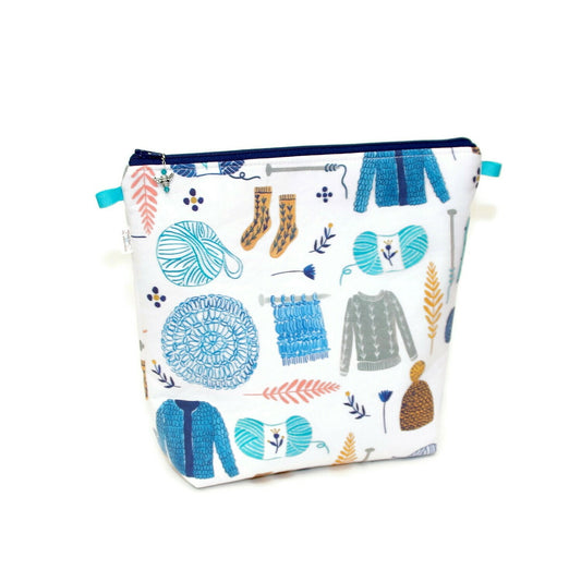 We <3 Yarn - Tall Wedge