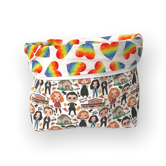 Roses on the Creek - Tall Wedge