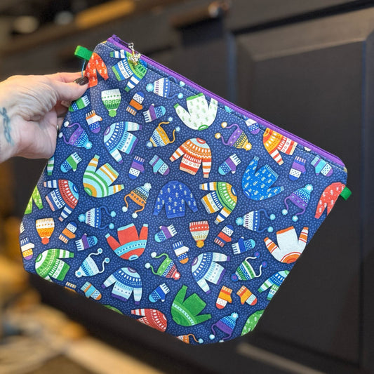 Colorful & Cozy - Large Wedge