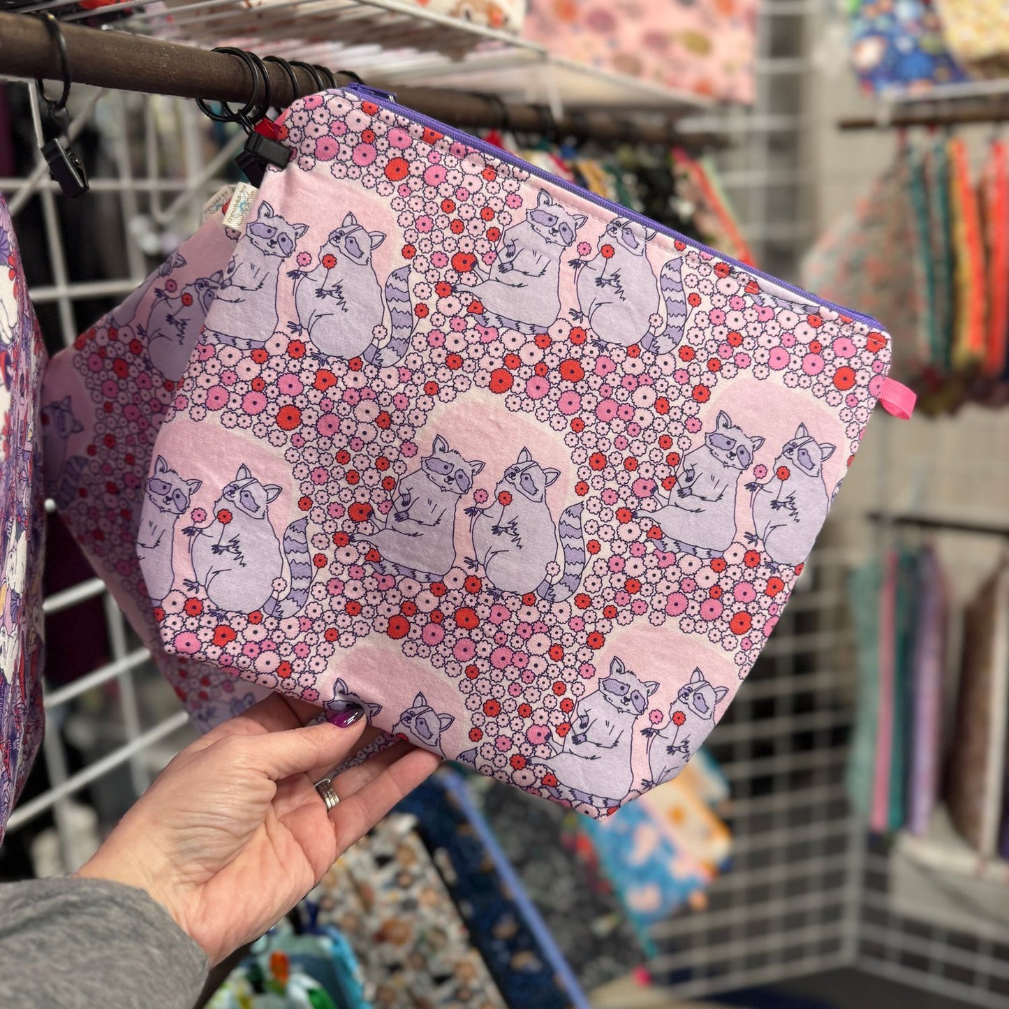 Sweet Raccoons in Berry - Large Wedge